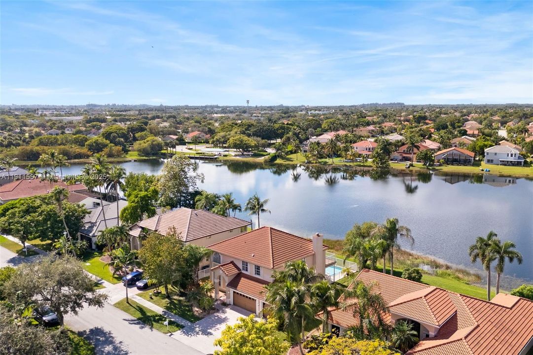 待售: $987,500 (4 贝兹, 3 浴室, 2846 平方英尺)