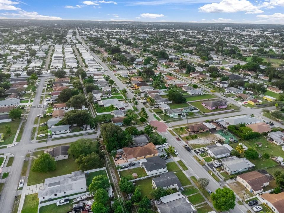 待售: $550,000 (3 贝兹, 2 浴室, 1388 平方英尺)