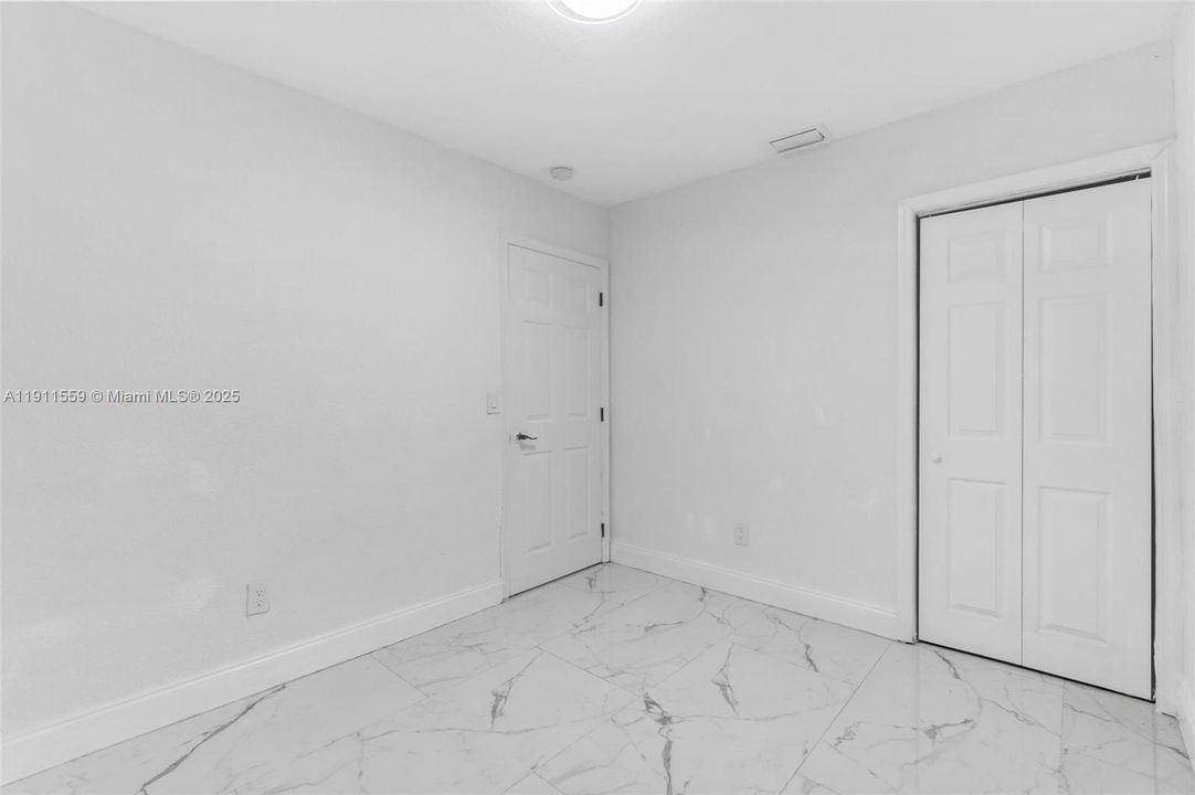 待售: $550,000 (3 贝兹, 2 浴室, 1388 平方英尺)