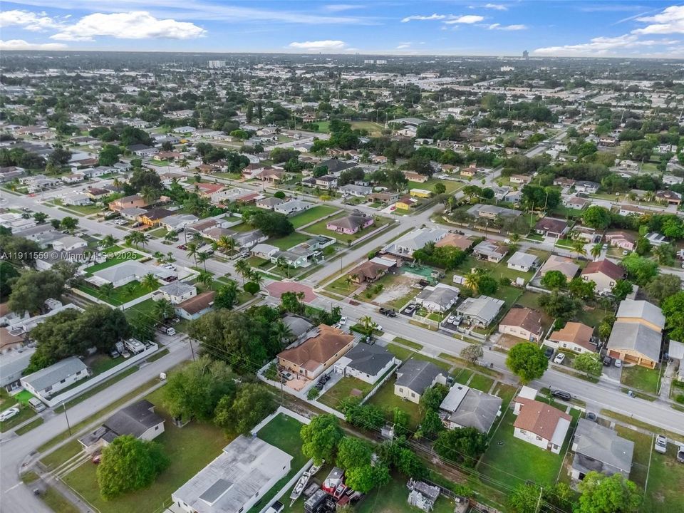 待售: $550,000 (3 贝兹, 2 浴室, 1388 平方英尺)