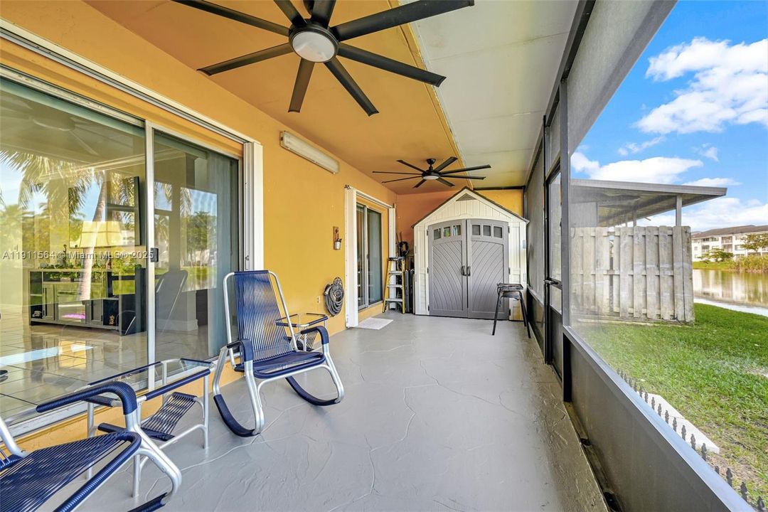 Active With Contract: $325,000 (2 beds, 2 baths, 1385 Square Feet)