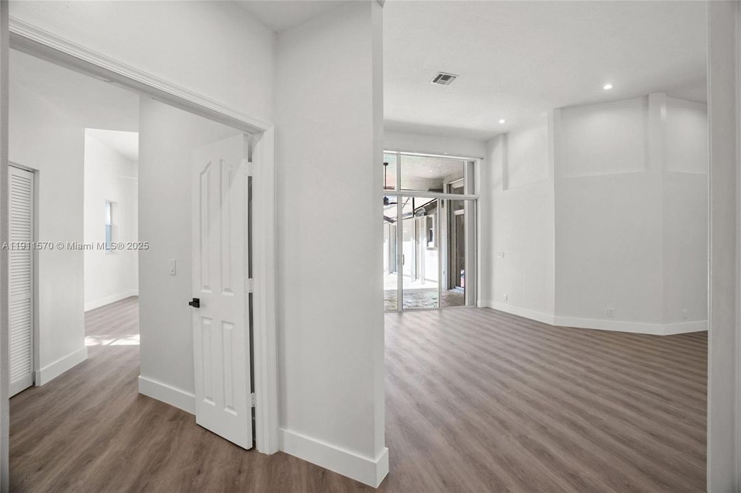 For Sale: $1,235,000 (5 beds, 2 baths, 2473 Square Feet)