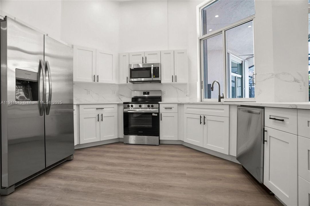 For Sale: $1,235,000 (5 beds, 2 baths, 2473 Square Feet)