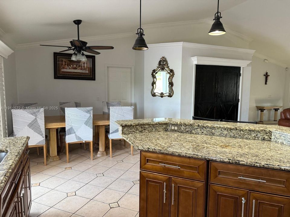 For Sale: $599,900 (3 beds, 2 baths, 1770 Square Feet)