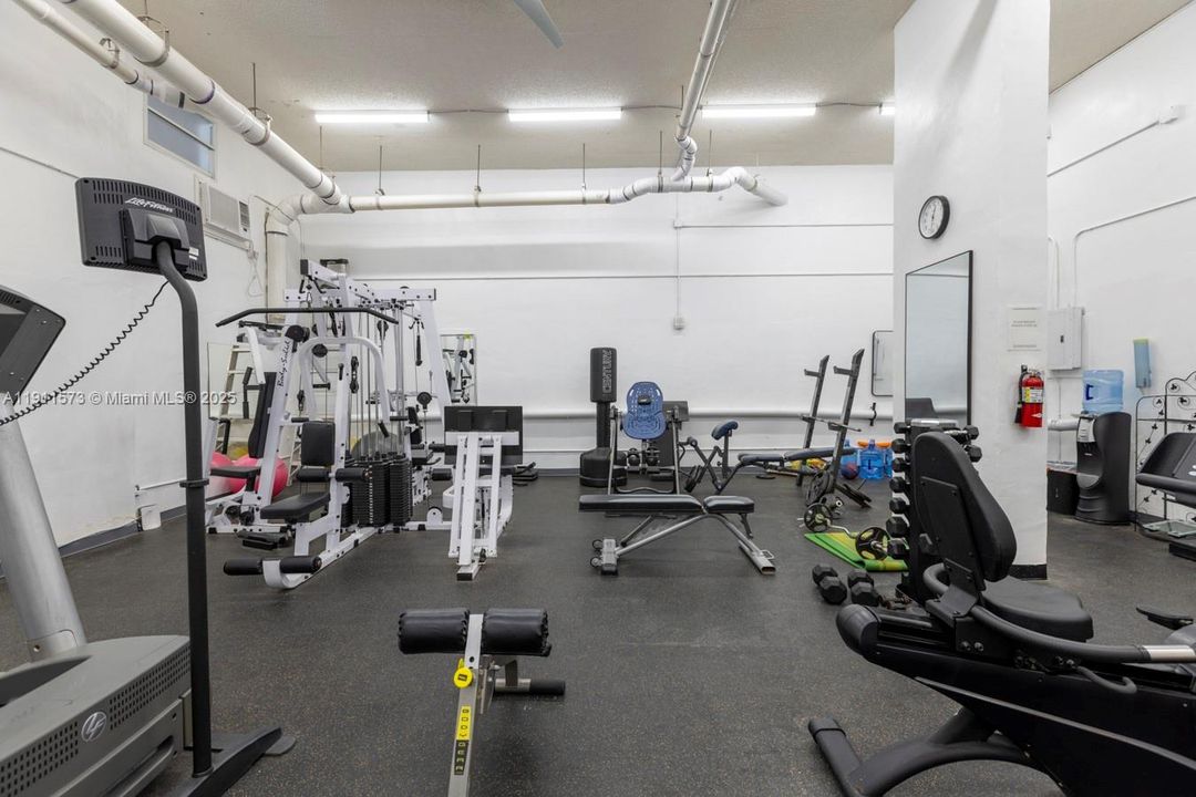 待售: $649,000 (2 贝兹, 2 浴室, 1413 平方英尺)