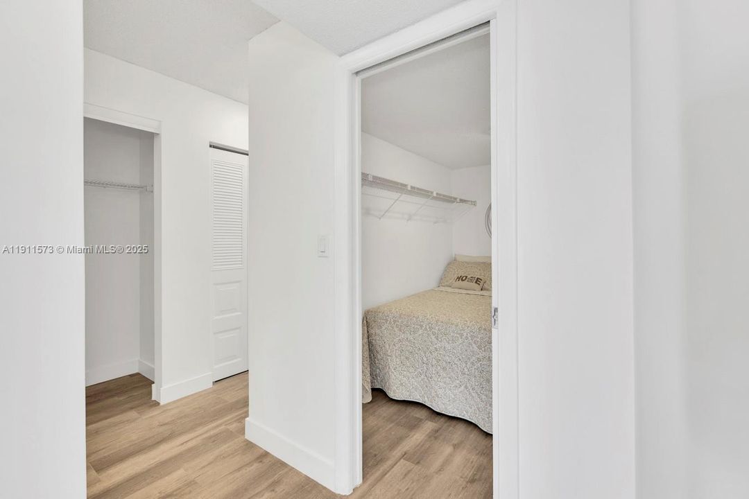 待售: $649,000 (2 贝兹, 2 浴室, 1413 平方英尺)