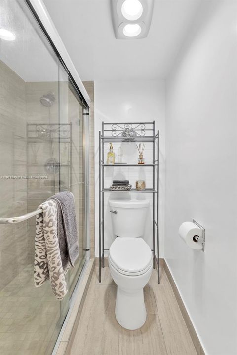 待售: $649,000 (2 贝兹, 2 浴室, 1413 平方英尺)