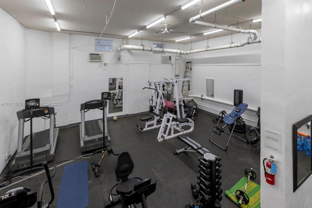 待售: $649,000 (2 贝兹, 2 浴室, 1413 平方英尺)