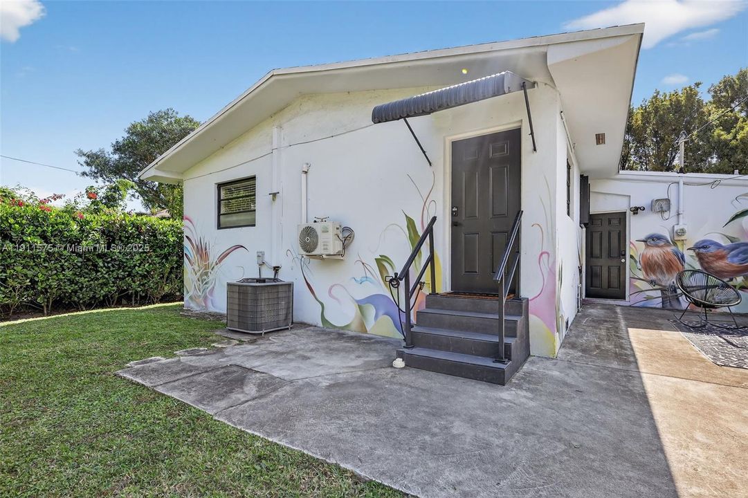 For Sale: $625,000 (3 beds, 2 baths, 1387 Square Feet)