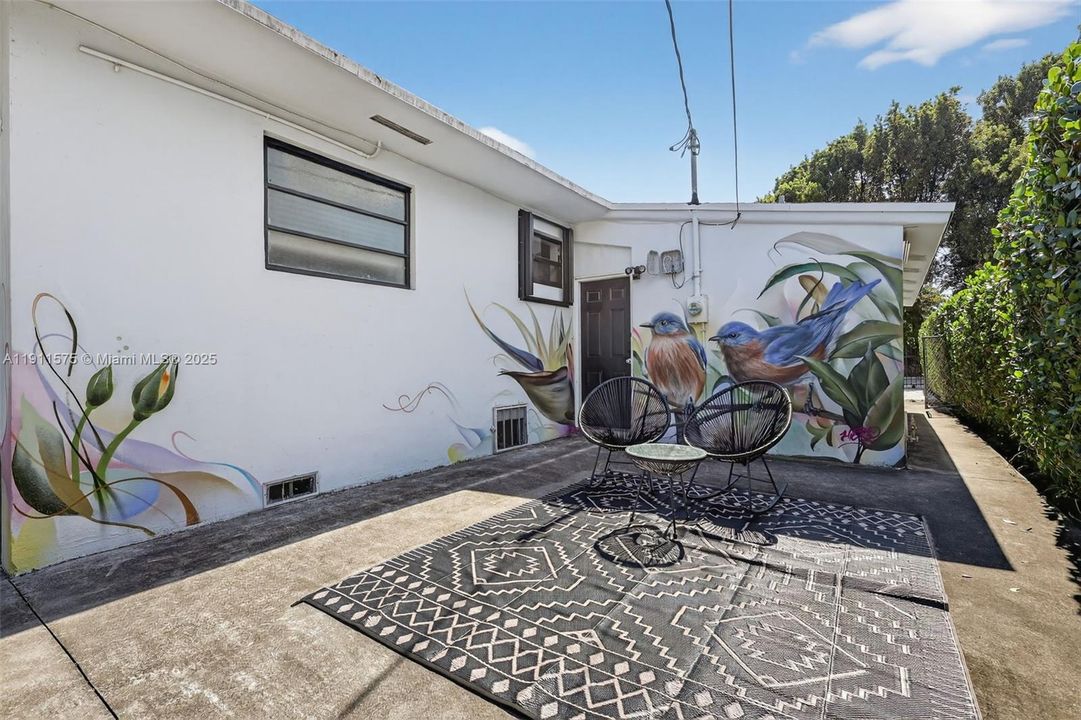 For Sale: $625,000 (3 beds, 2 baths, 1387 Square Feet)