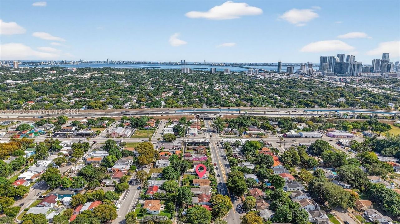 For Sale: $625,000 (3 beds, 2 baths, 1387 Square Feet)