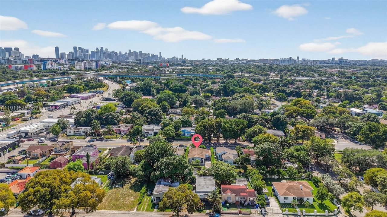 For Sale: $625,000 (3 beds, 2 baths, 1387 Square Feet)