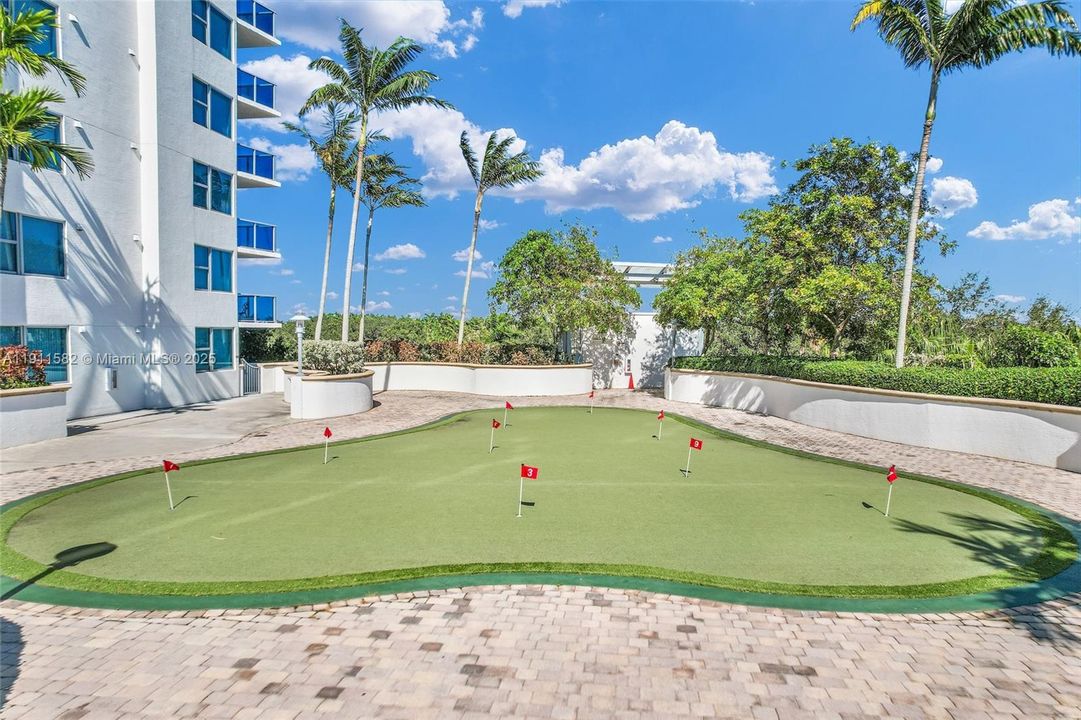 For Sale: $369,000 (2 beds, 2 baths, 1165 Square Feet)