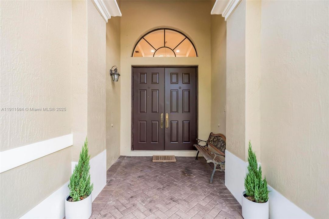 На продажу: $1,150,000 (5 спален, 3 ванн, 3061 Квадратных фут)