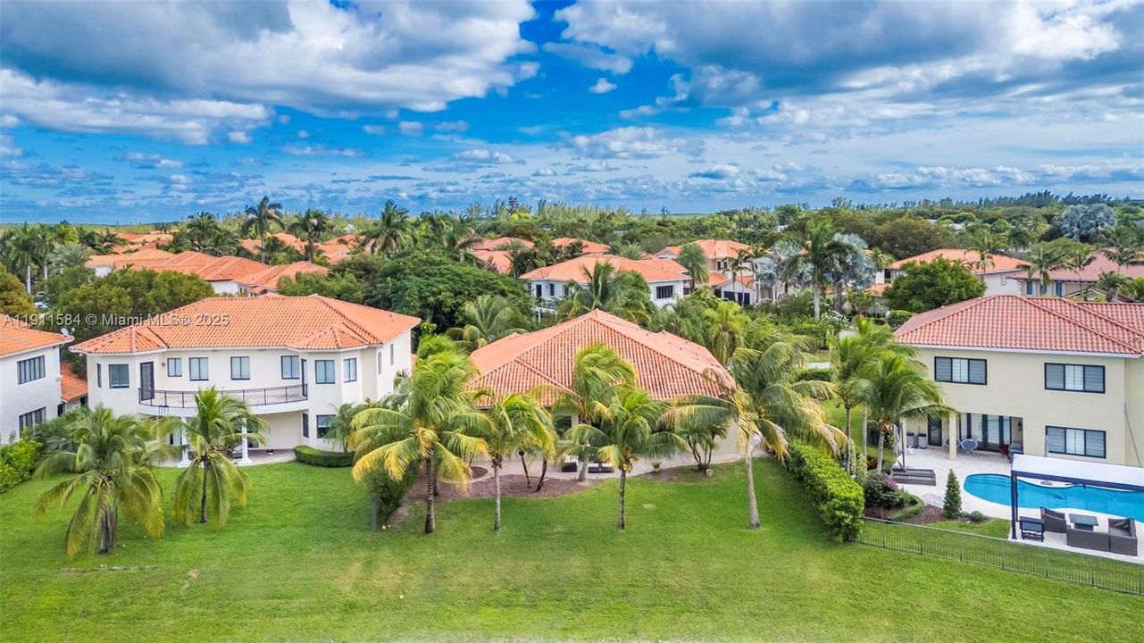 На продажу: $1,150,000 (5 спален, 3 ванн, 3061 Квадратных фут)