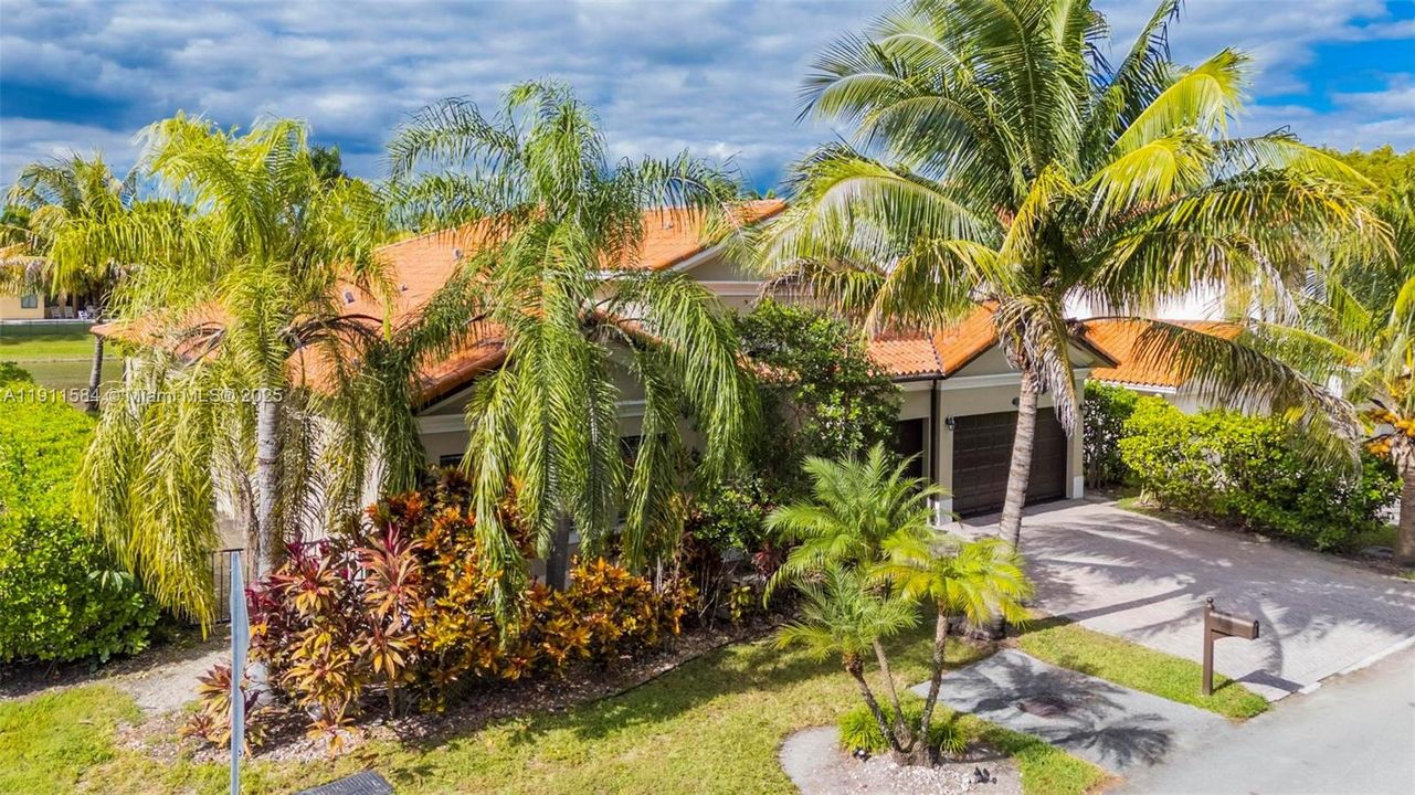 На продажу: $1,150,000 (5 спален, 3 ванн, 3061 Квадратных фут)