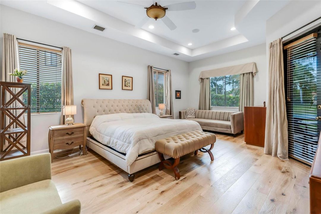 На продажу: $1,150,000 (5 спален, 3 ванн, 3061 Квадратных фут)