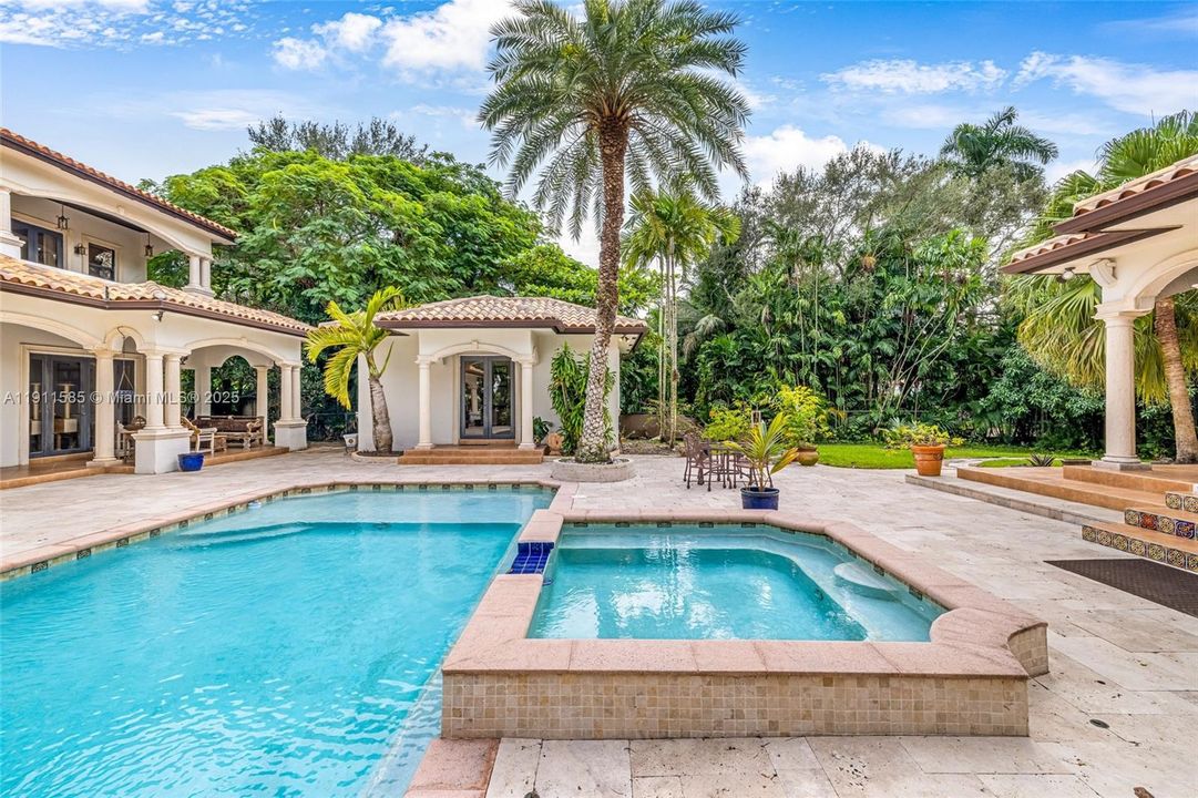 For Sale: $4,480,000 (6 beds, 7 baths, 5112 Square Feet)