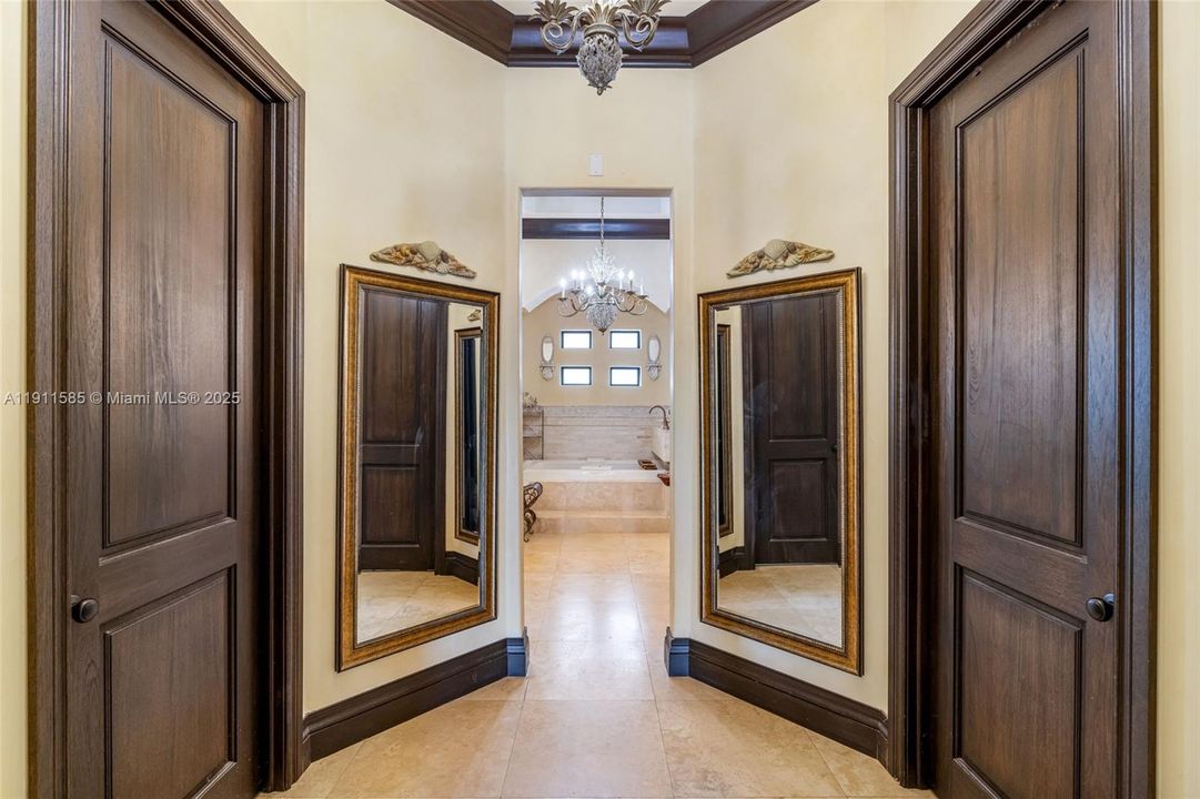 For Sale: $4,480,000 (6 beds, 7 baths, 5112 Square Feet)