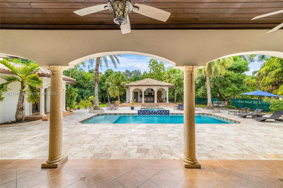 For Sale: $4,480,000 (6 beds, 7 baths, 5112 Square Feet)