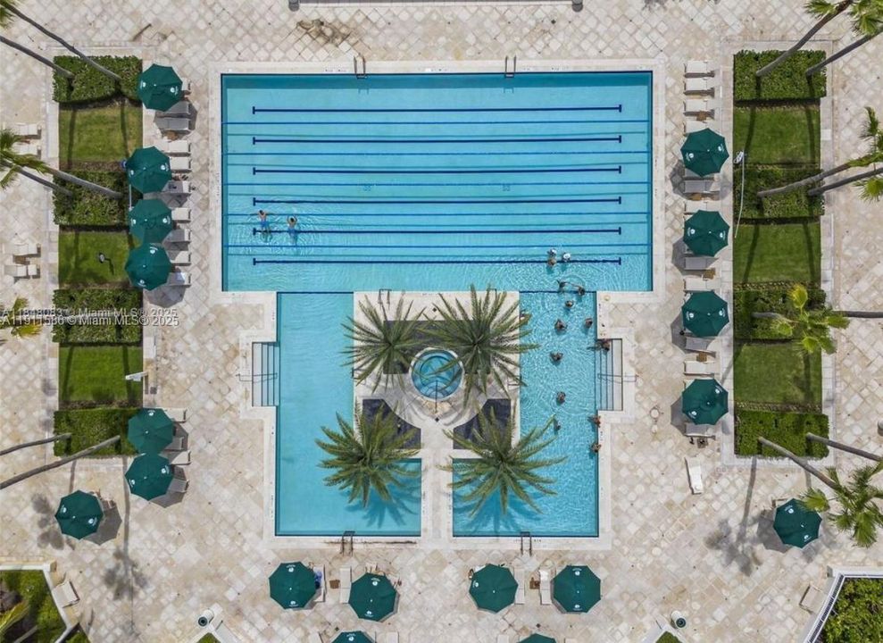 For Sale: $1,741,000 (2 beds, 2 baths, 1330 Square Feet)