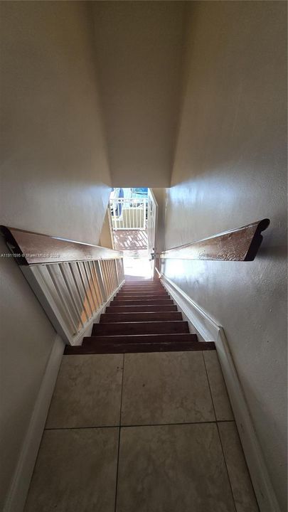 合同活跃: $1,850 (1 贝兹, 1 浴室, 676 平方英尺)