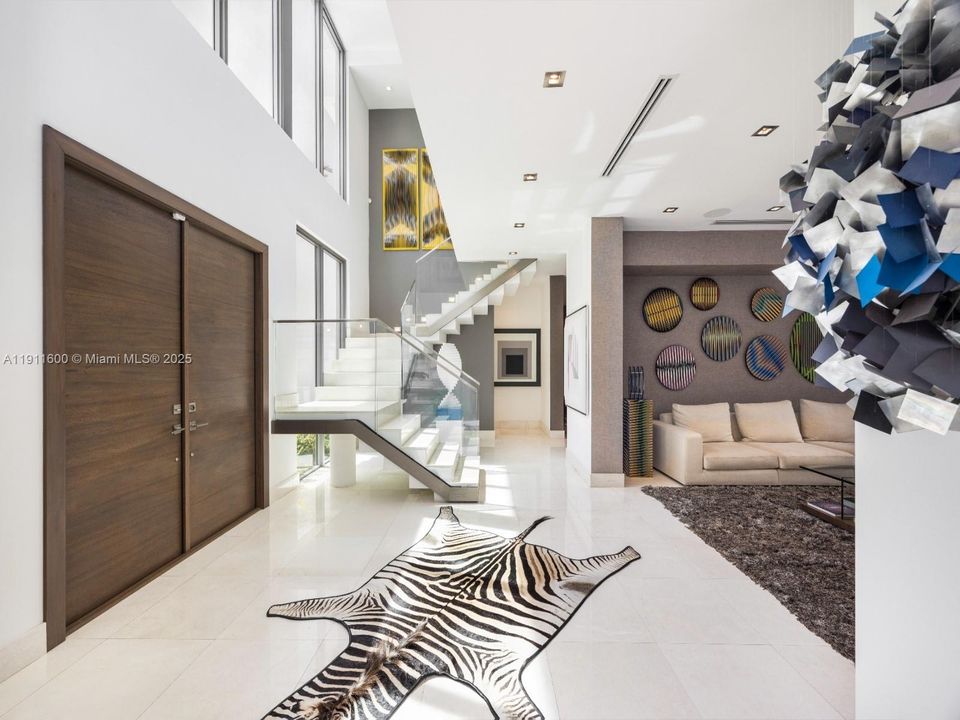 For Sale: $8,200,000 (6 beds, 7 baths, 5434 Square Feet)