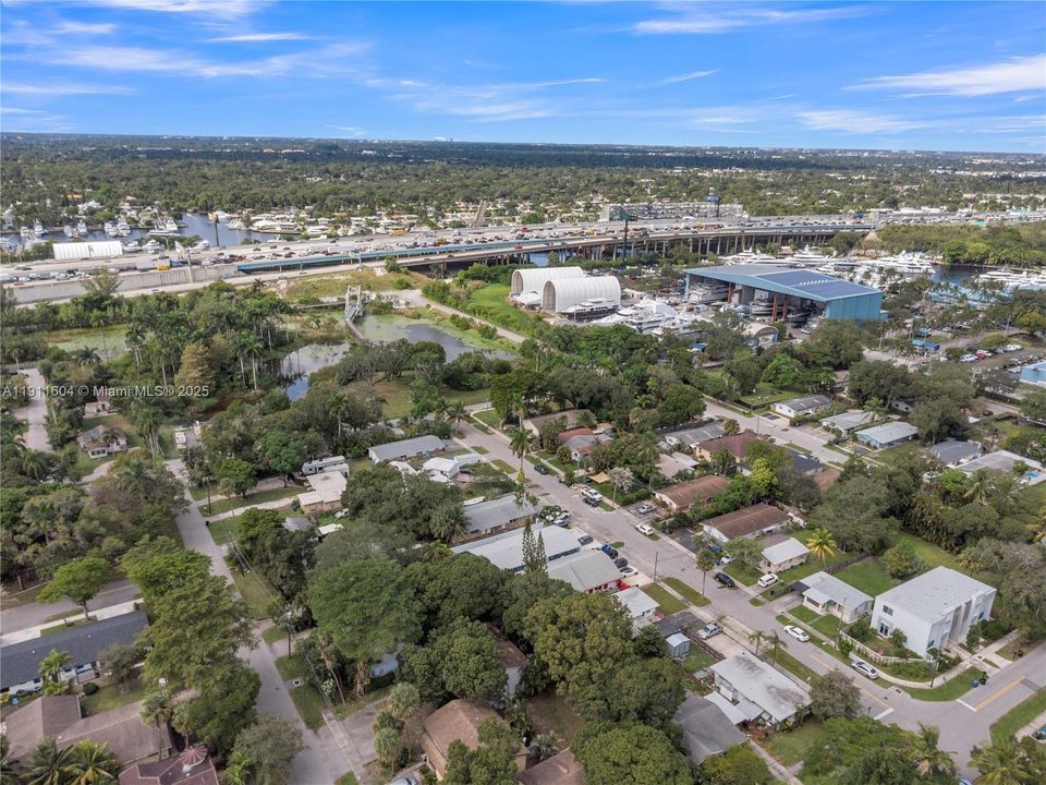 合同活跃: $405,000 (0 贝兹, 0 浴室, 1210 平方英尺)