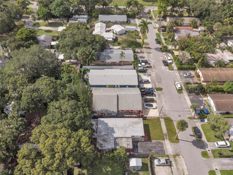 合同活跃: $405,000 (0 贝兹, 0 浴室, 1210 平方英尺)