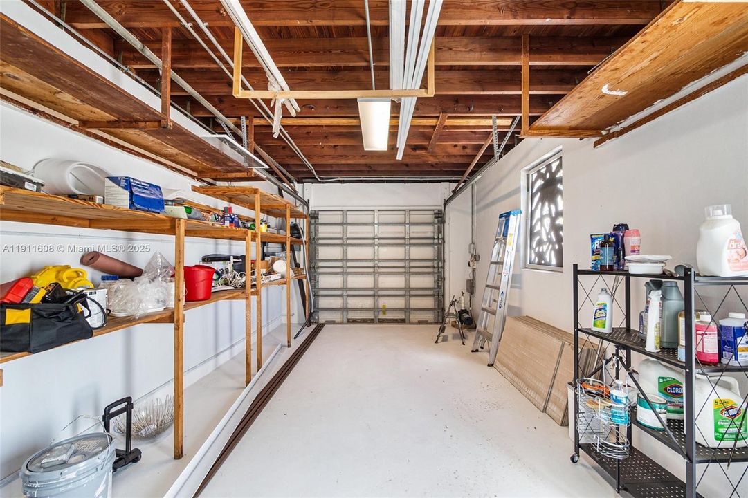 Can be converted into 4 bed / 4 bath