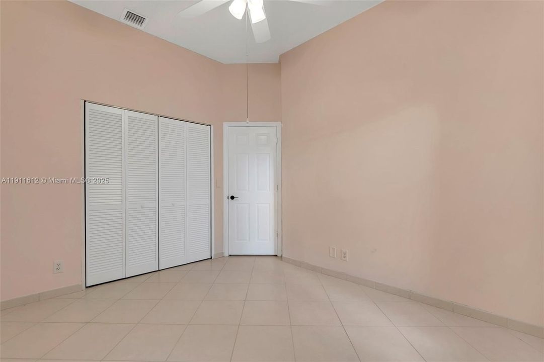 En Renta: $4,200 (3 camas, 2 baños, 1841 Pies cuadrados)