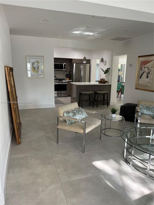 待售: $1,080,000 (3 贝兹, 2 浴室, 1310 平方英尺)