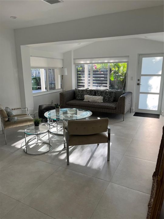 待售: $1,080,000 (3 贝兹, 2 浴室, 1310 平方英尺)