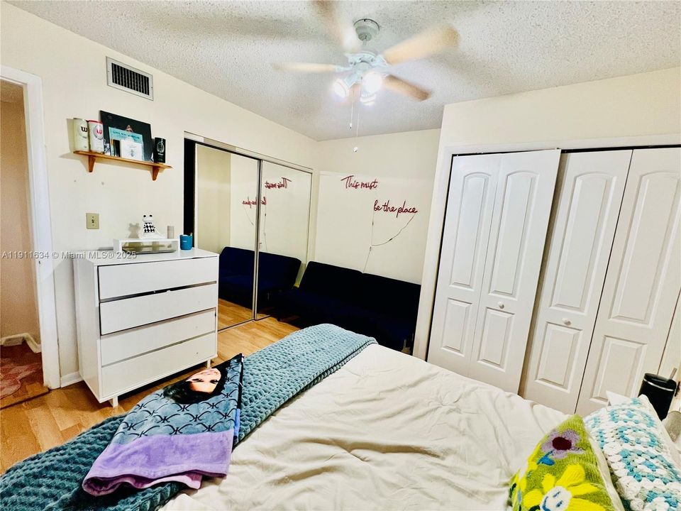 For Rent: $2,050 (2 beds, 2 baths, 1210 Square Feet)