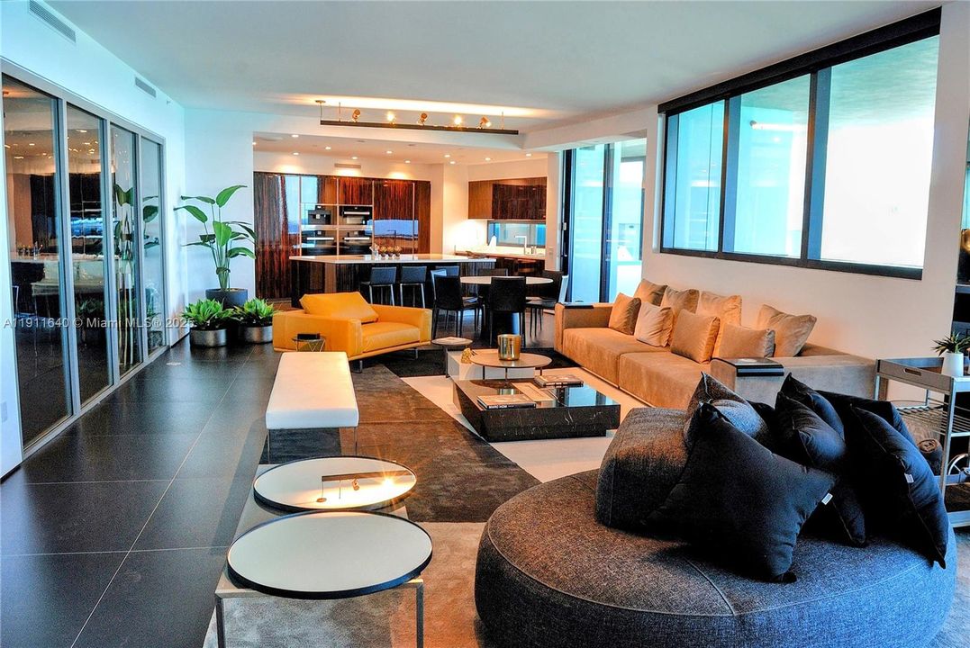 待售: $4,500,000 (4 贝兹, 4 浴室, 3415 平方英尺)