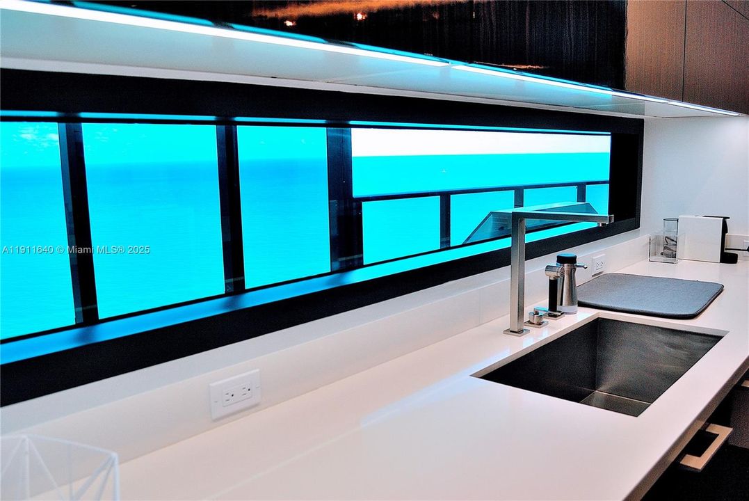 待售: $4,500,000 (4 贝兹, 4 浴室, 3415 平方英尺)