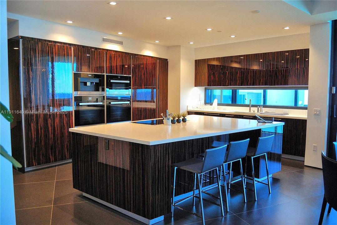 待售: $4,500,000 (4 贝兹, 4 浴室, 3415 平方英尺)