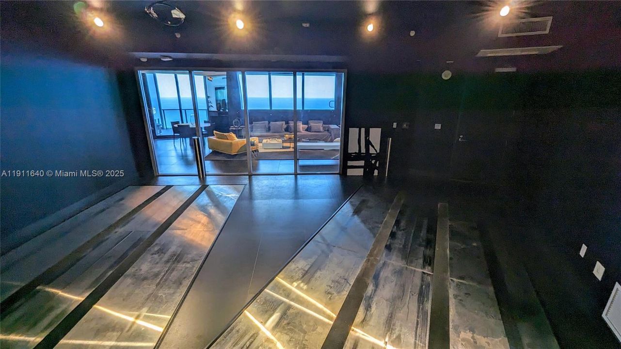 待售: $4,500,000 (4 贝兹, 4 浴室, 3415 平方英尺)