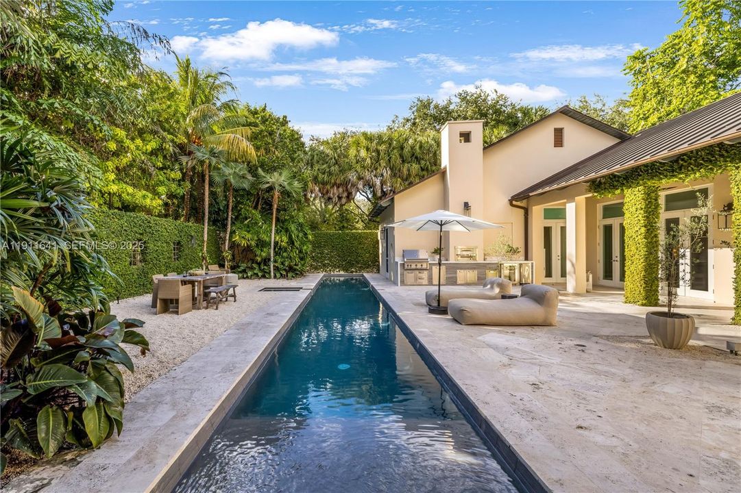 For Sale: $8,400,000 (5 beds, 5 baths, 5230 Square Feet)