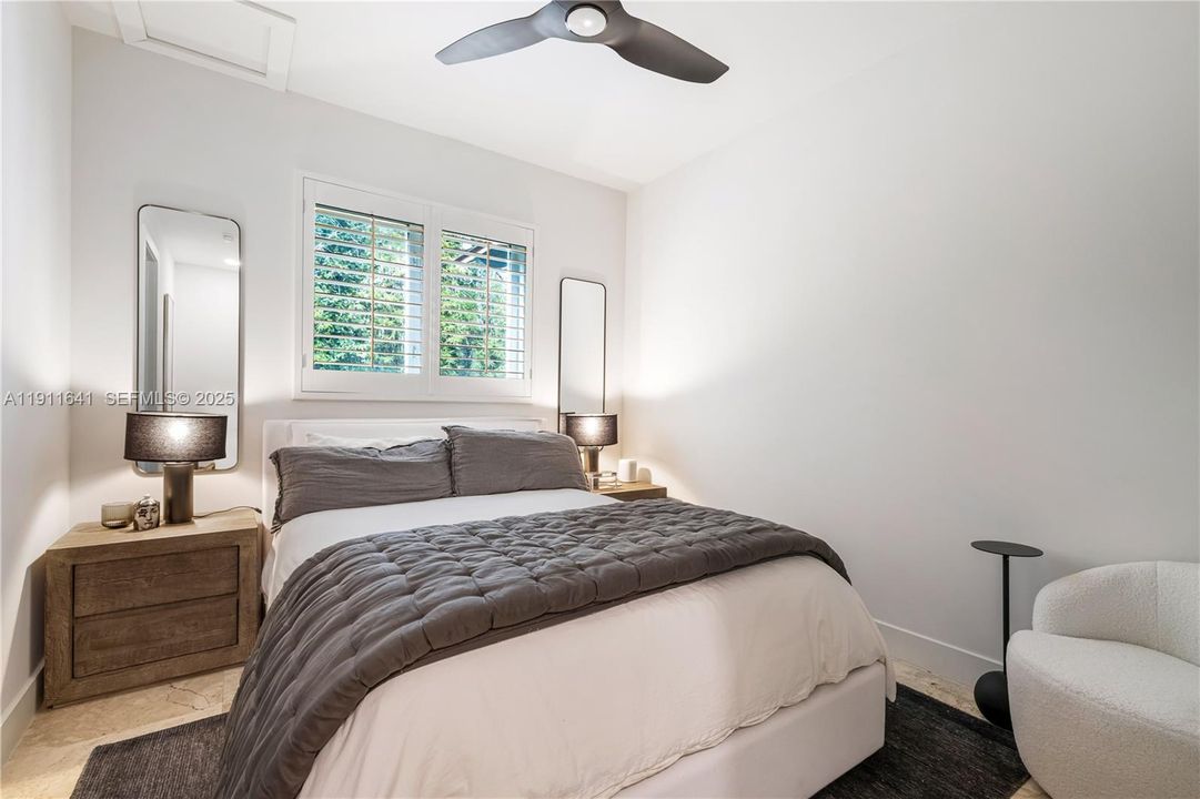 For Sale: $8,400,000 (5 beds, 5 baths, 5230 Square Feet)