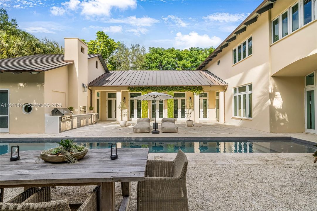 For Sale: $8,400,000 (5 beds, 5 baths, 5230 Square Feet)