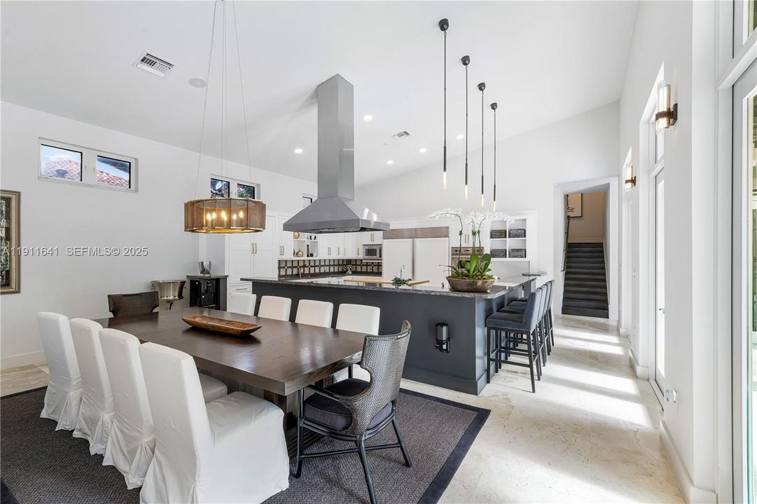 For Sale: $8,400,000 (5 beds, 5 baths, 5230 Square Feet)