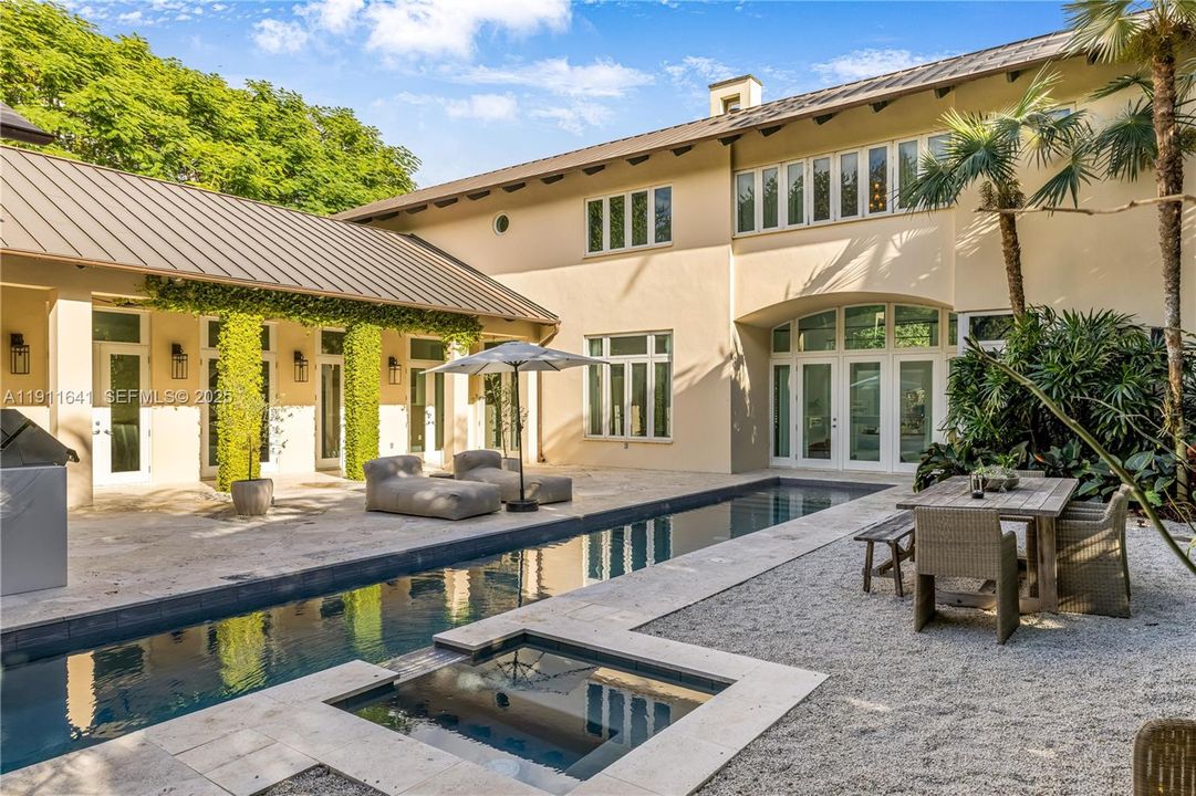 For Sale: $8,400,000 (5 beds, 5 baths, 5230 Square Feet)