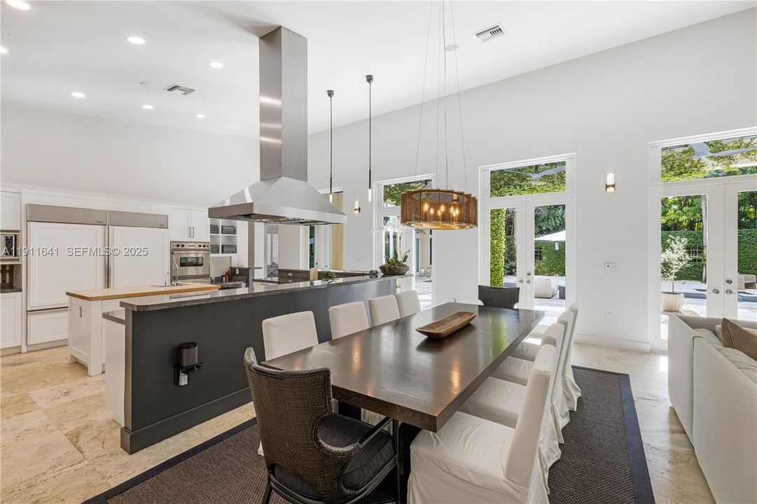 For Sale: $8,400,000 (5 beds, 5 baths, 5230 Square Feet)