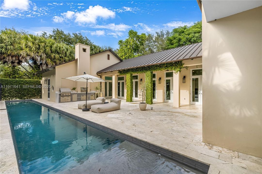 For Sale: $8,400,000 (5 beds, 5 baths, 5230 Square Feet)