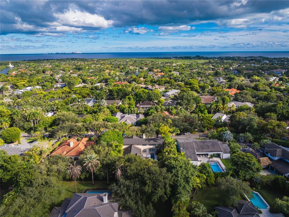 For Sale: $8,400,000 (5 beds, 5 baths, 5230 Square Feet)