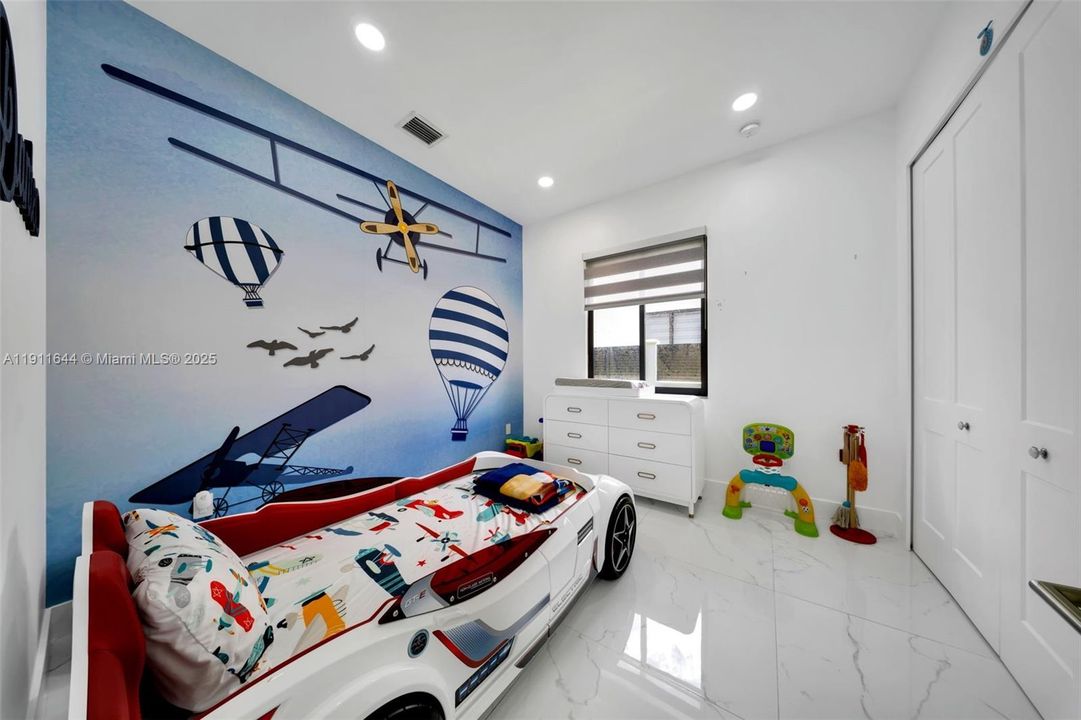 В аренду: $6,500 (4 спален, 3 ванн, 2011 Квадратных фут)