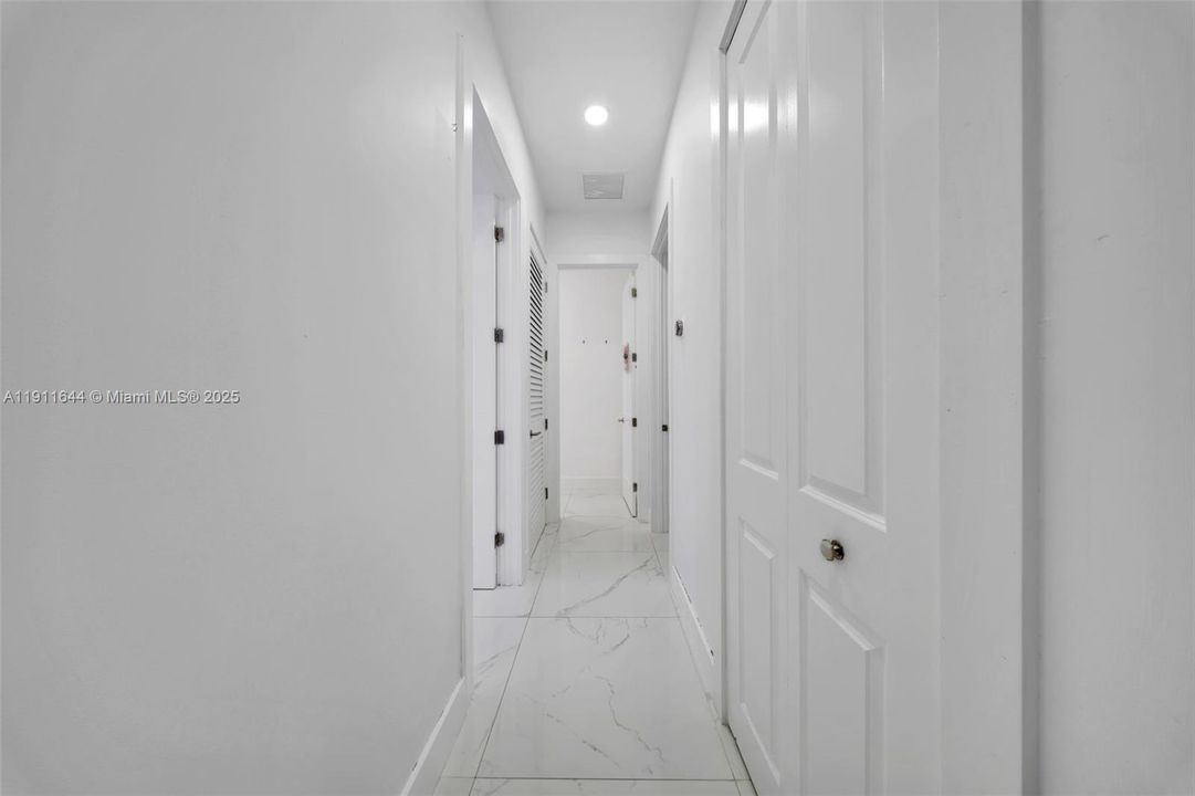 В аренду: $6,500 (4 спален, 3 ванн, 2011 Квадратных фут)