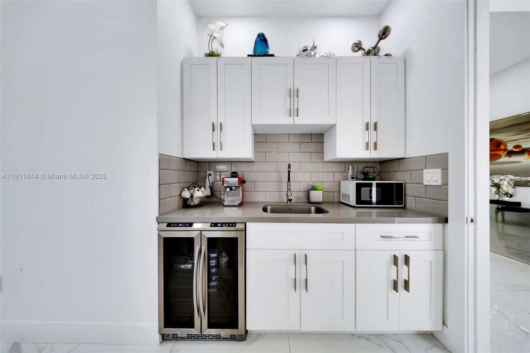 В аренду: $6,500 (4 спален, 3 ванн, 2011 Квадратных фут)