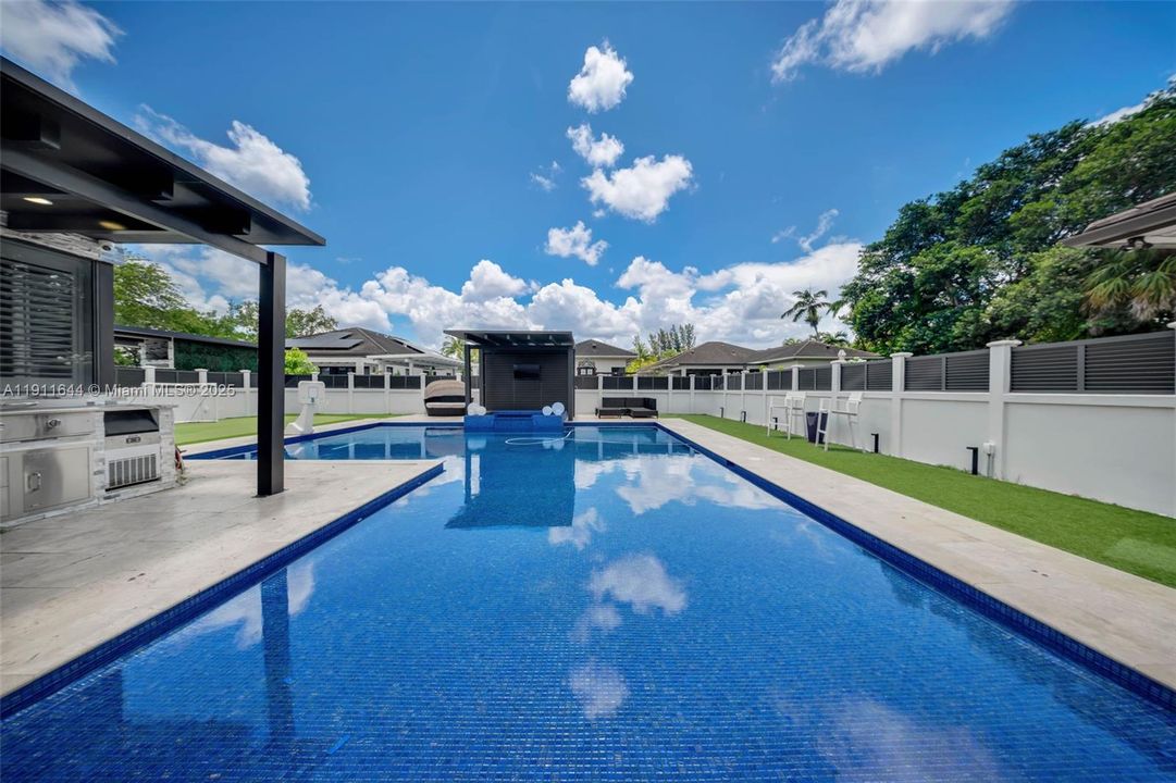 В аренду: $6,500 (4 спален, 3 ванн, 2011 Квадратных фут)